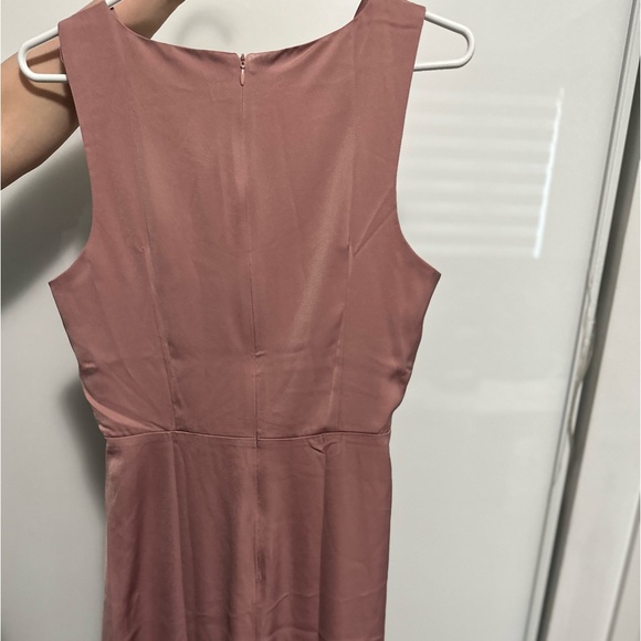 A pink dress in size Medium - Picture 2 of 5
